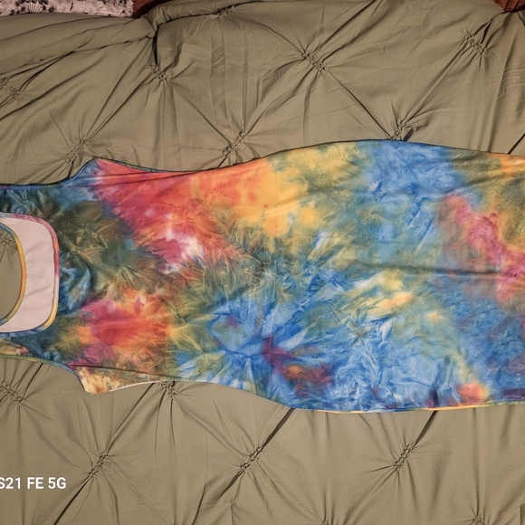 Dress - Picture 2 of 2